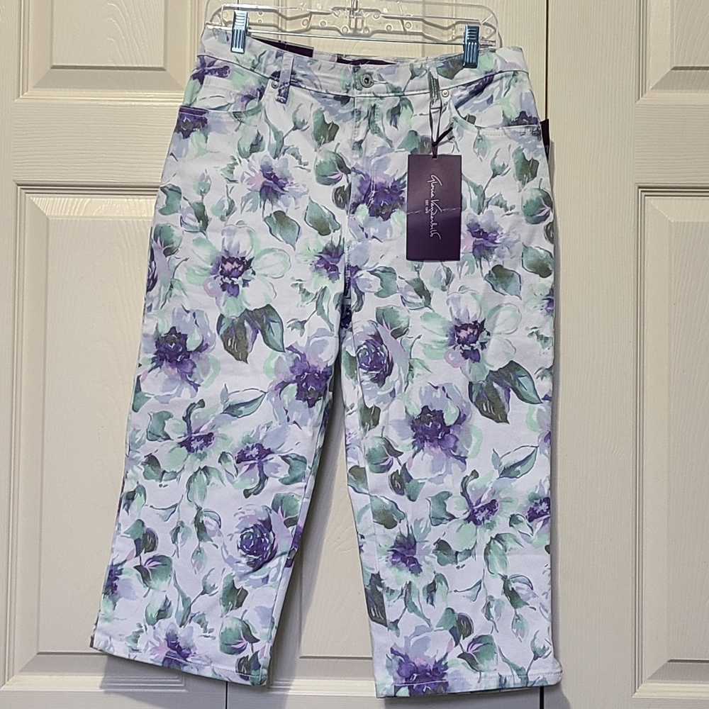 White Denim Capri Jeans "Hint Of Mint" Floral Abstract GV Amanda Size 10 NWT